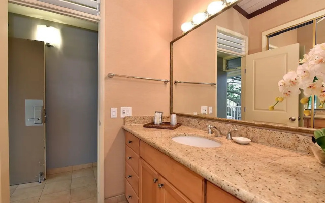 Napili Shores D230 Studio Bedroom Condo