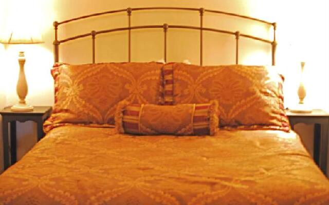 Settlement Courtyard Inn & Lavender Spa