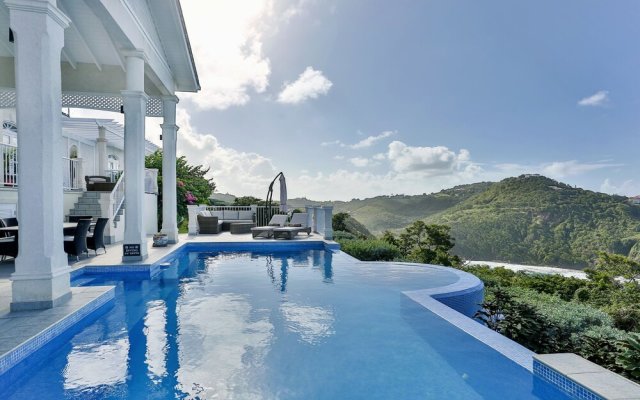 Cayman Villa - Contemporary 4 Bedroom Villa With Stunning Ocean Views 4 Villa