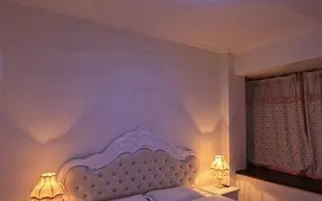 The Tientsin Eye Boutique Apartment