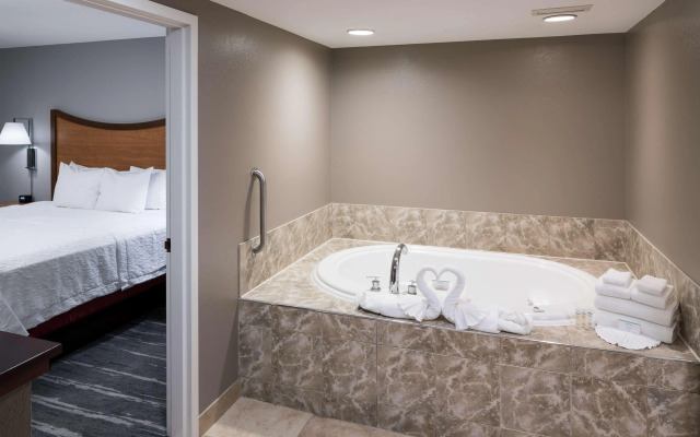 Hampton Inn & Suites Chicago-North Shore/Skokie