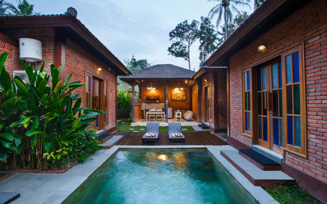 Ubud Raya Resort