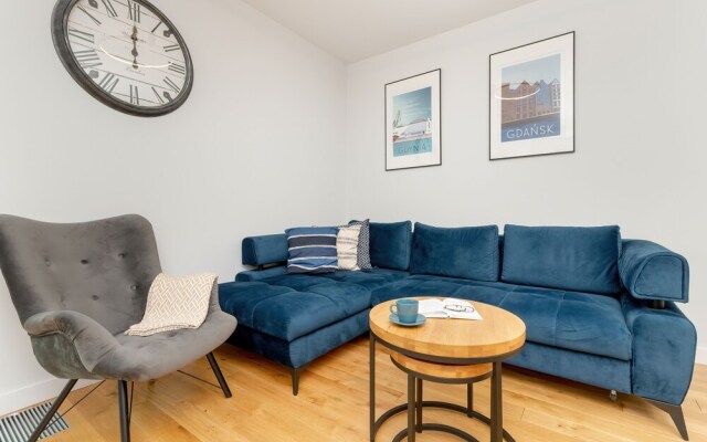 Port Marine With Sea View by Renters