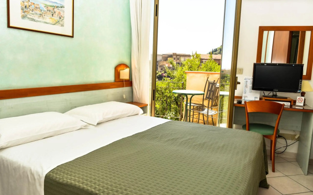 Hotel Condor