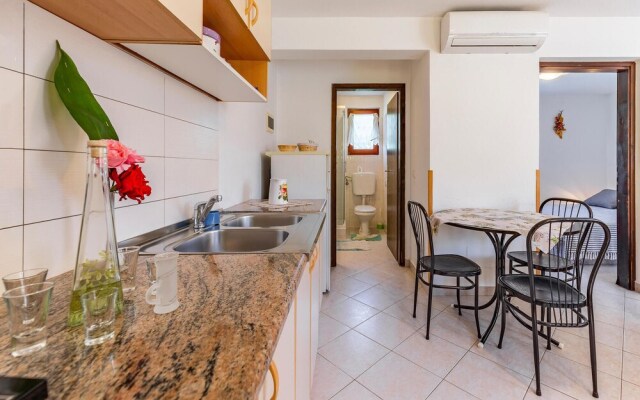 Awesome Home in Medulin With Wifi and 1 Bedrooms
