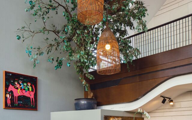 Miers Kuningan ARTOTEL Curated