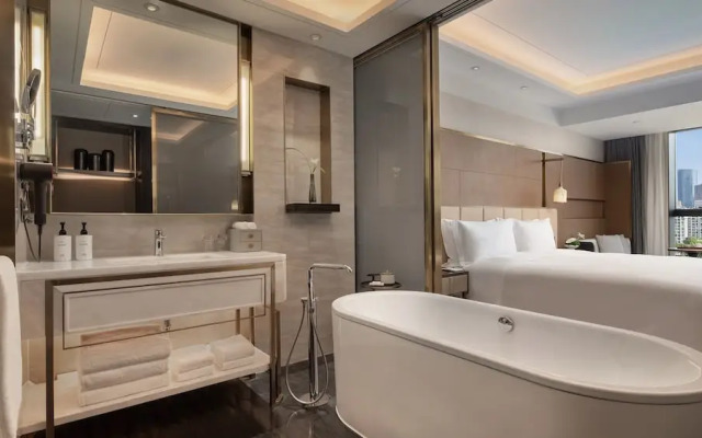 InterContinental Zhengzhou Zhengdong by IHG