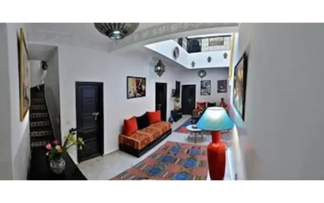 Riad Bleu Topaze