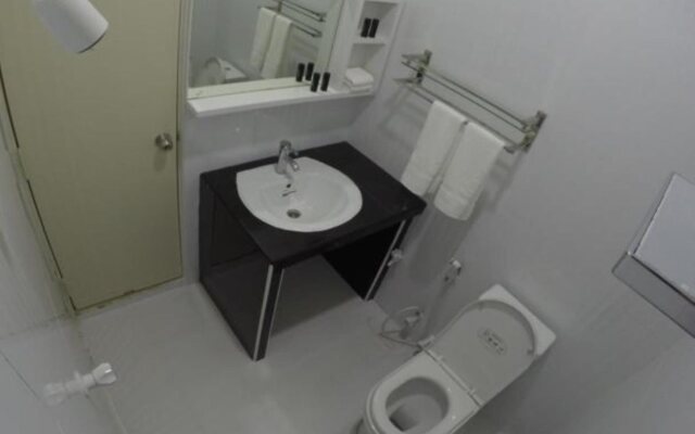 Ithaa Inn Kamadhoo Hotel