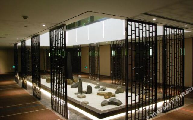 Cumberland Phoenix Hotel