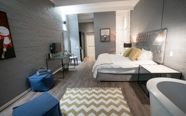 Ruby Rose Country House