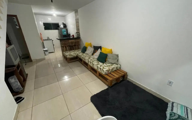 Casa Duplex 2 quartos com amplo quintal
