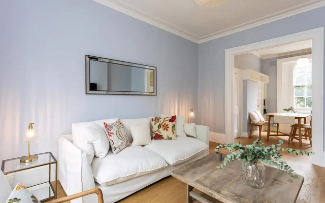 Two Bed Notting Hill Gem