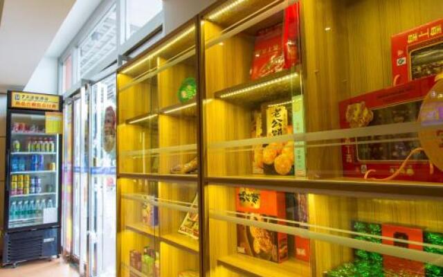7 Days Inn (Guangzhou Nanfang Hospital Tonghe Subway Station)
