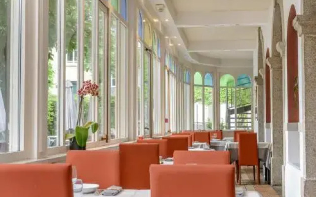 Au Pavillon du Frêne