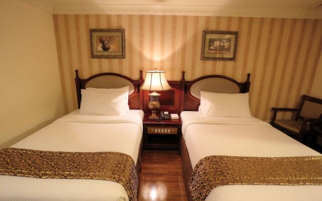 Villa Caceres Hotel