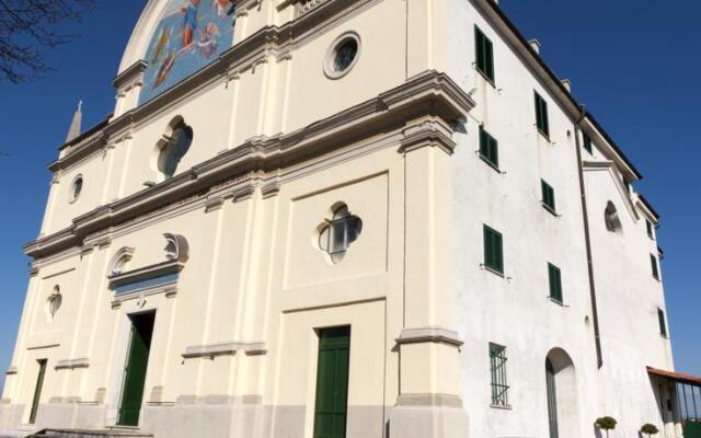 La Tana del Bianconiglio