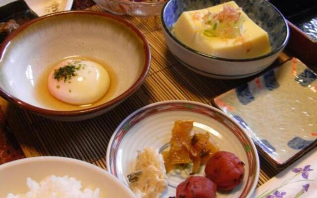 Yudanaka Onsen Hakuunro Ryokan