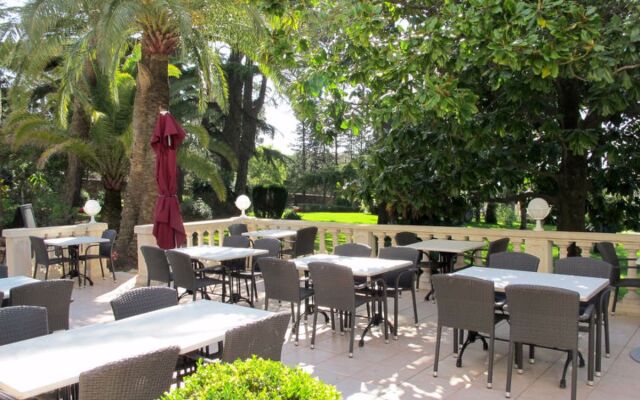 Grimaud (MAX310)