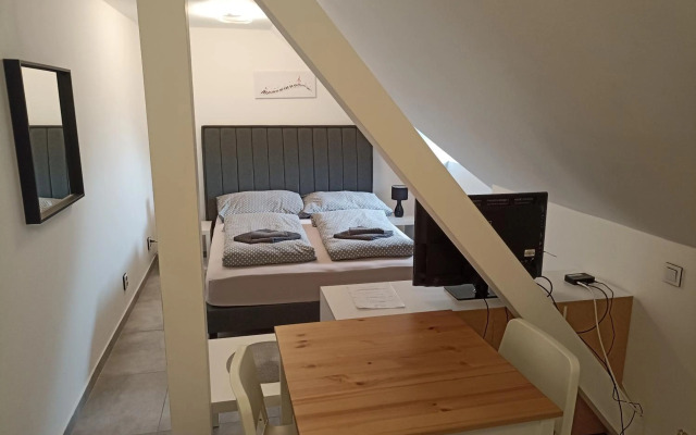 MUSIC PENZION v Lipně