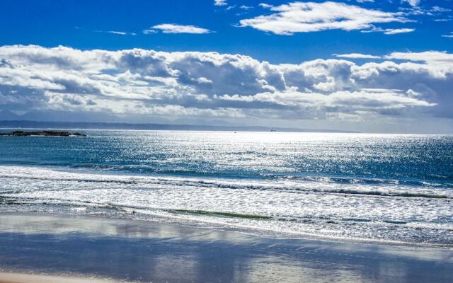 Estoril Beachfront Condo