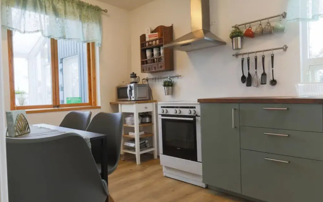 The Apartment - Öbbuhús
