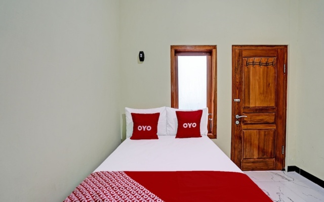 OYO Life 92043 Kost Barokah Syariah Madiun – Guest Rooms – Madiun