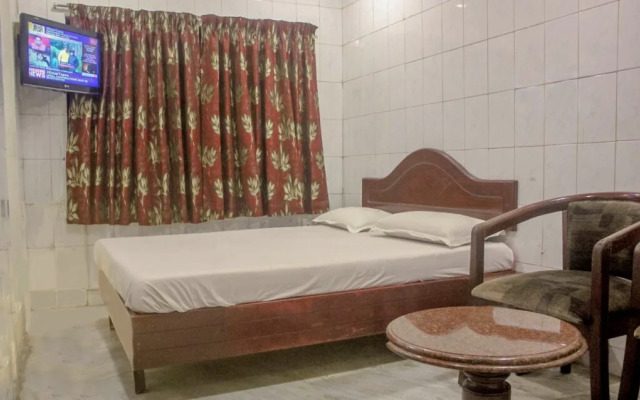 Krishna Tourist Home