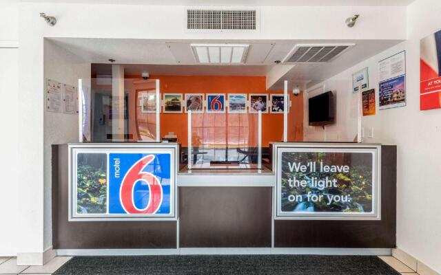 Motel 6-Petaluma, CA