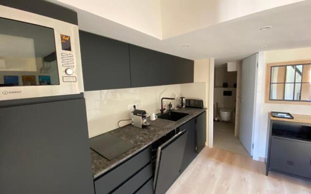 06A2 - Cœur du Vieux Nice bel appartement moderne rénové