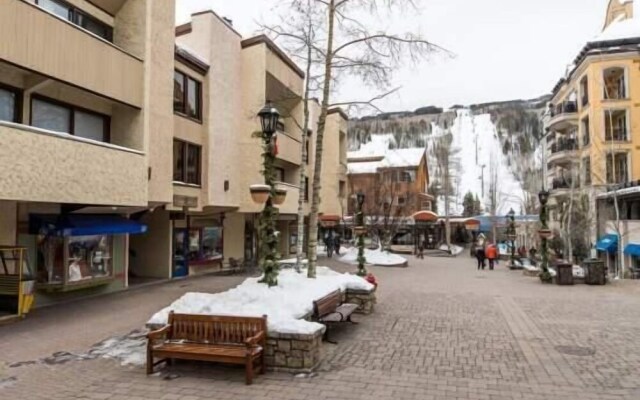 Lionshead Arcade with Fireplace & Close to Gondola by RedAwning