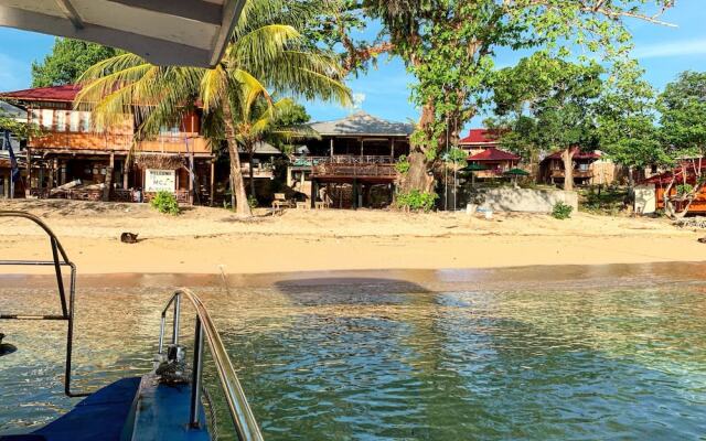 MC Bunaken Padi Dive Resort