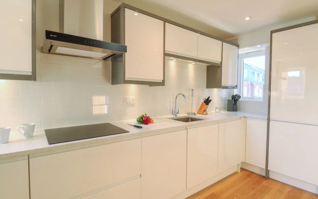 Harbourside Haven Apartment 3