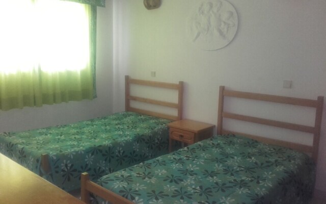 Roomy 1-bed Apartment in Albufeira Center