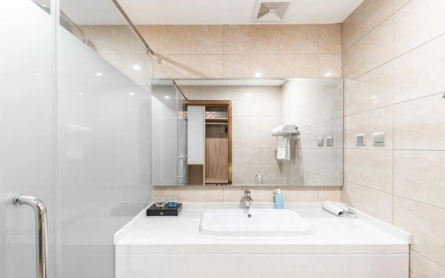 Starway Hotel (Chifeng Wanda Plaza)