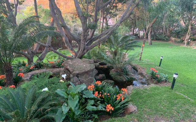 The Palace Guesthouse & Garden Restaurant