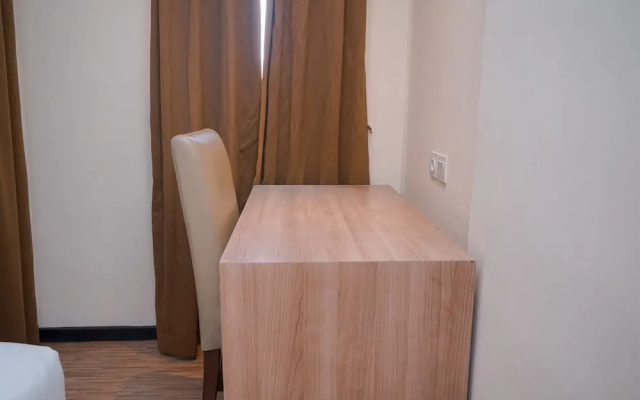 Comfy and Minimalist Studio (No Kitchen) Apartment Great Western – Guest Rooms – Tangerang