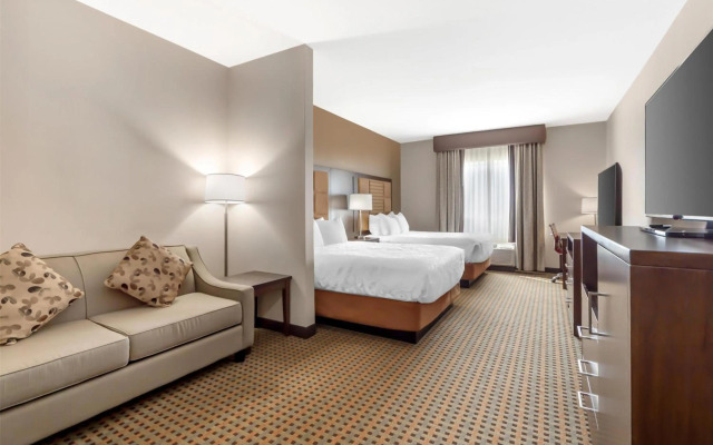 Best Western Plus Hinton Inn & Suites