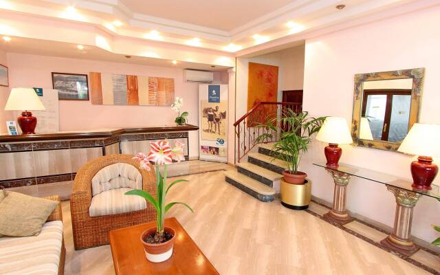 Flacalco Hotel & Apartments