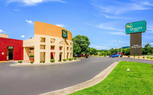 Quality Inn Roanoke Airport