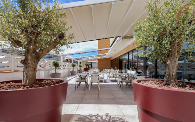 Отель Malaga Alameda Centro Affiliated by Meliá