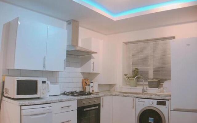 Comfortable double bedroom lovely bungalow