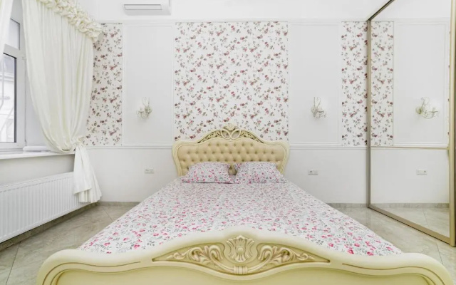 NEW!Designer apartment on Deribasovskaya