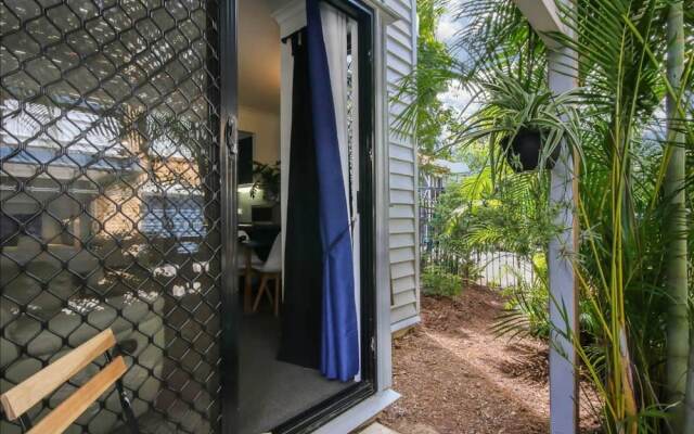 Beautiful Studio in Great Leafy Location