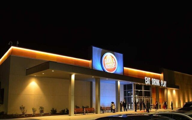 Hampton Inn & Suites Hartford-Manchester