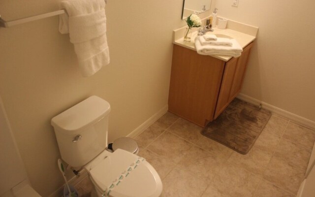 ACO FUN – 4 bd Townhome (1610)