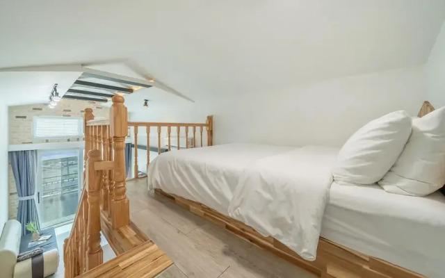 Yeosu Arum Oceanview Whole House Pension