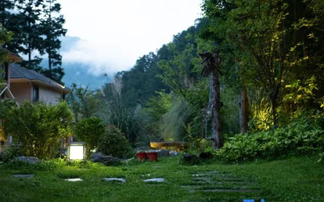Hailuogou Tongtang·Secret Garden Holiday Villa·Snow Mountain Holiday Villa