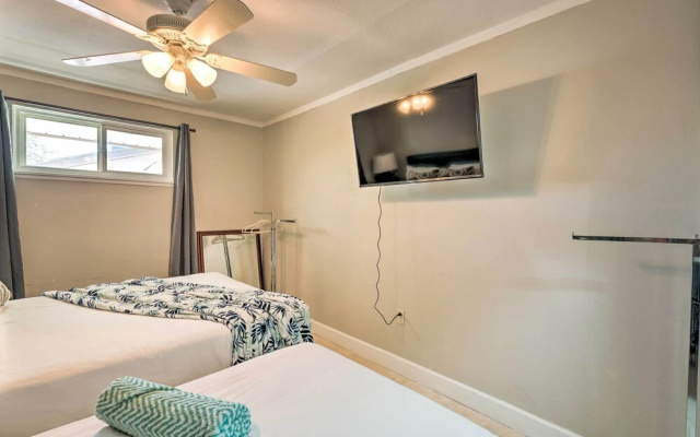 Las Vegas Getaway w/ Patio & Grill: ~3mi to Strip!