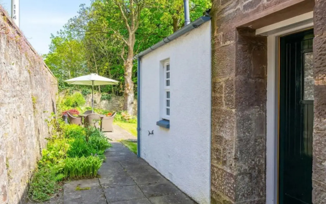 Binrock Lodge in Dundee City Council
